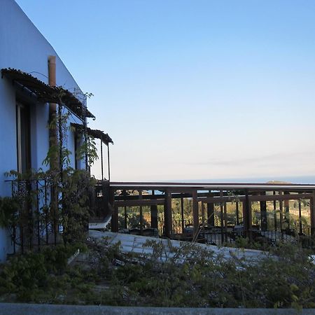 Agriturismo U Zu Peppino ليباري المظهر الخارجي الصورة