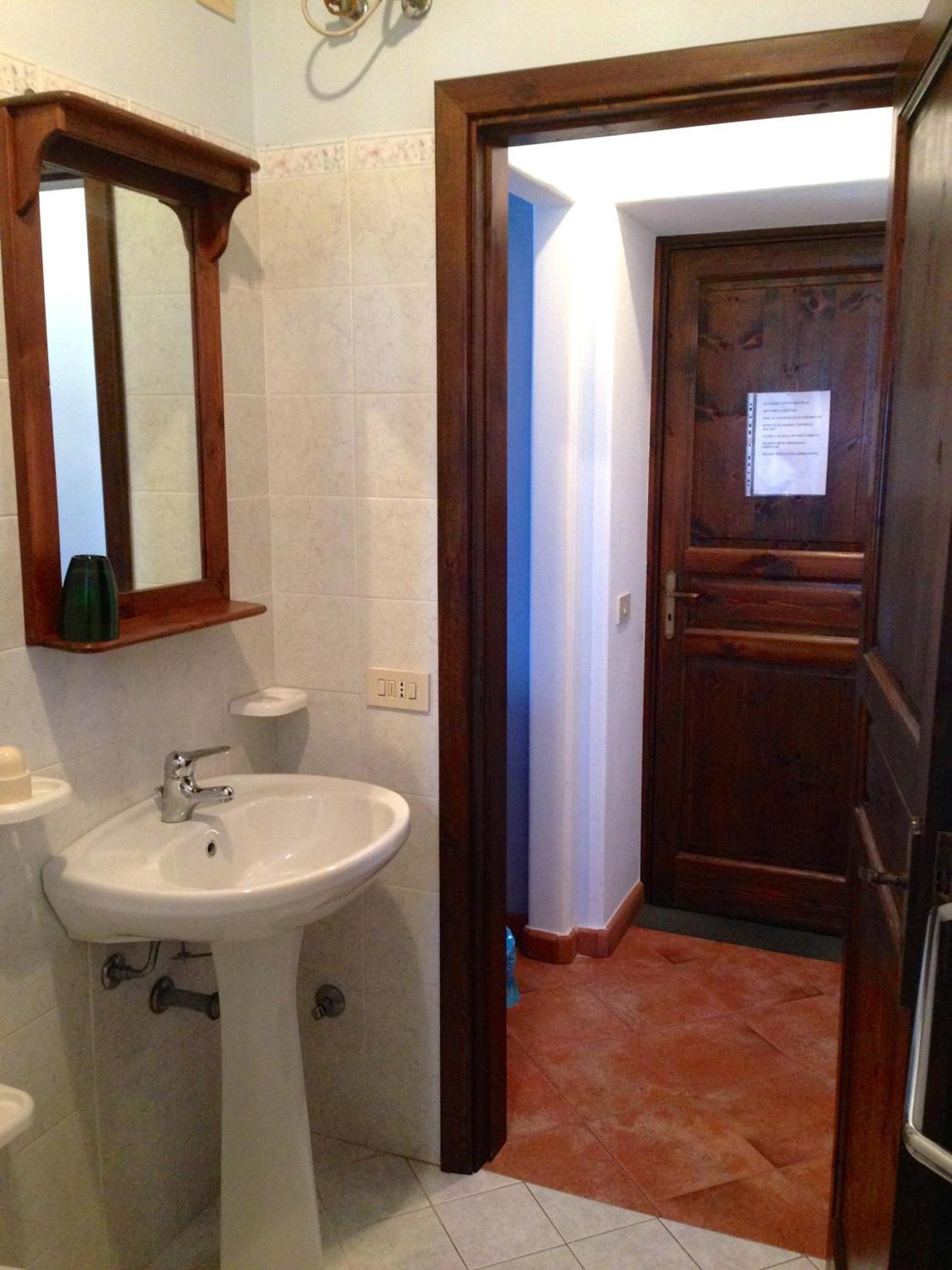 Agriturismo U Zu Peppino ليباري الغرفة الصورة