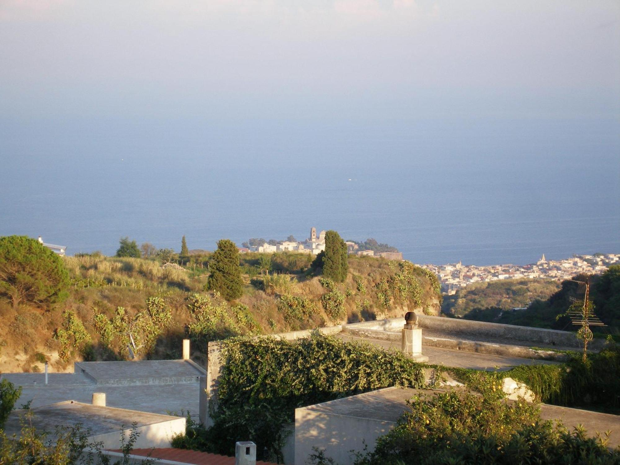 Agriturismo U Zu Peppino ليباري المظهر الخارجي الصورة