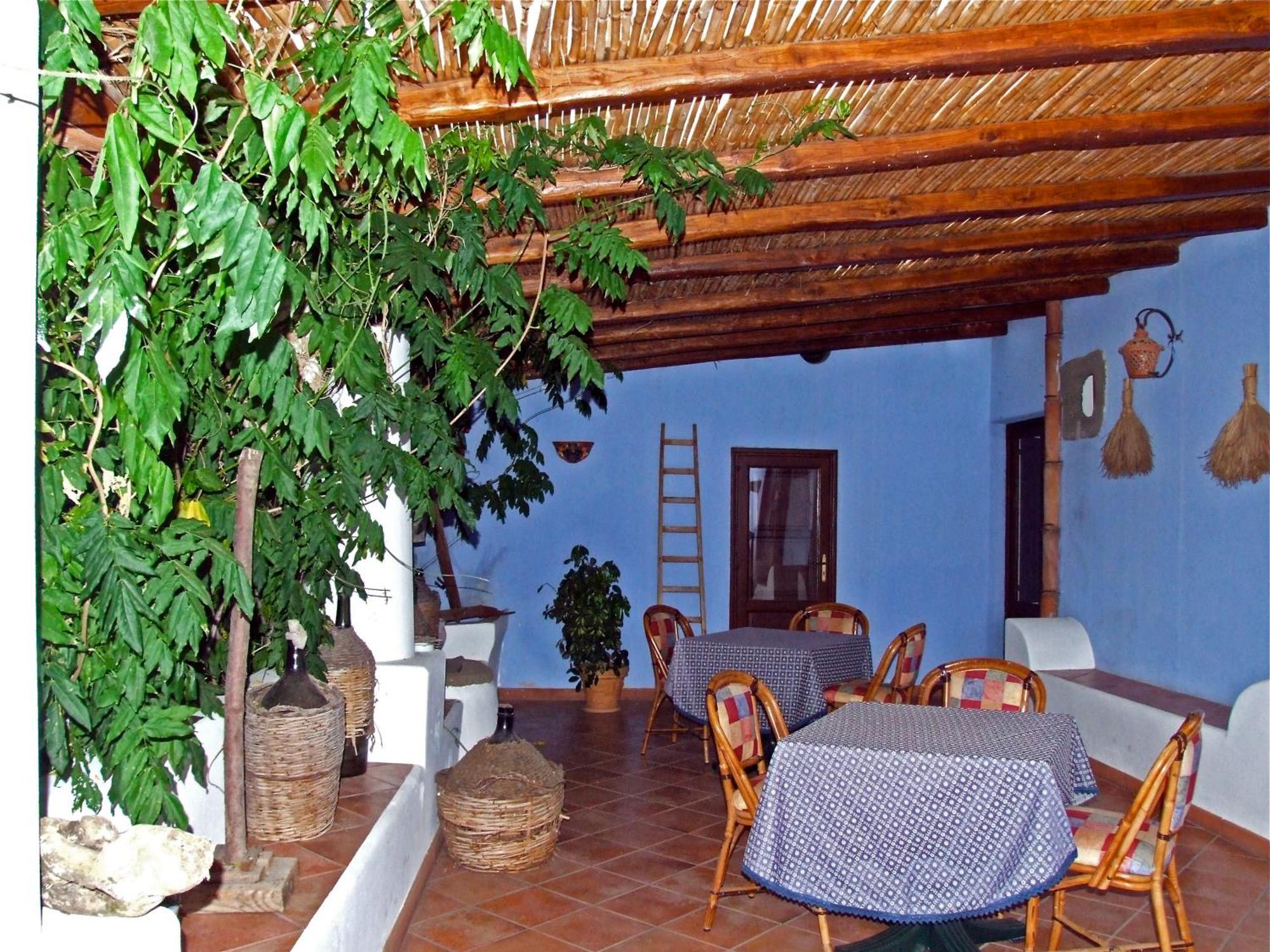 Agriturismo U Zu Peppino ليباري المظهر الخارجي الصورة